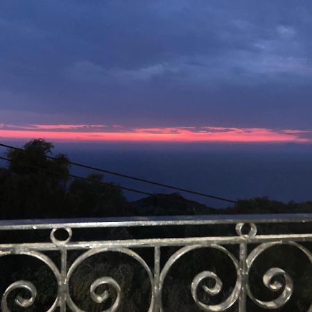 Dielino Amazing Sunset View Pentátion Exterior foto